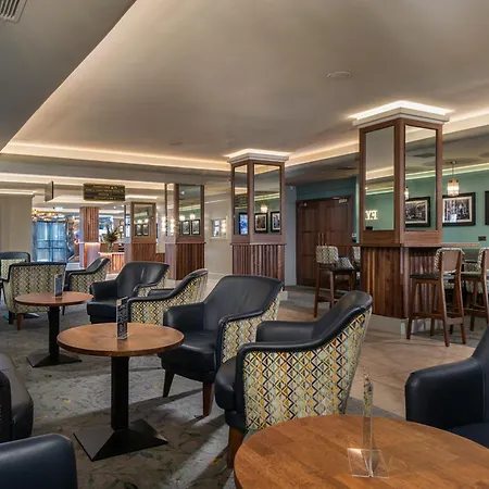 Academy Plaza Hotel-2